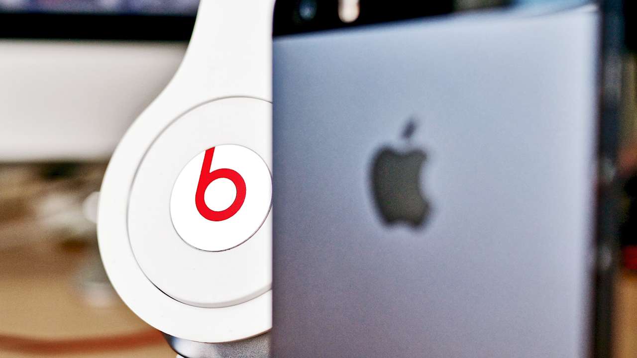 Apple Buys Beats Electronics For 3 Billion