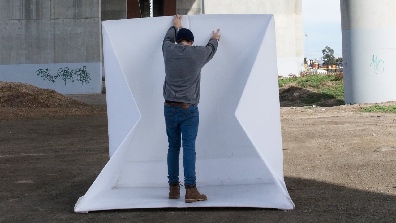 This Plastic Sheet Morphs Into A Disaster Shelter In 2 Minutes