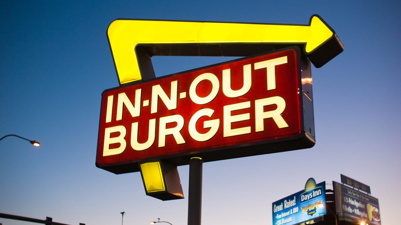 Your In-N-Out Burgers Are Getting More Expensive Because It’s So Damn Dry