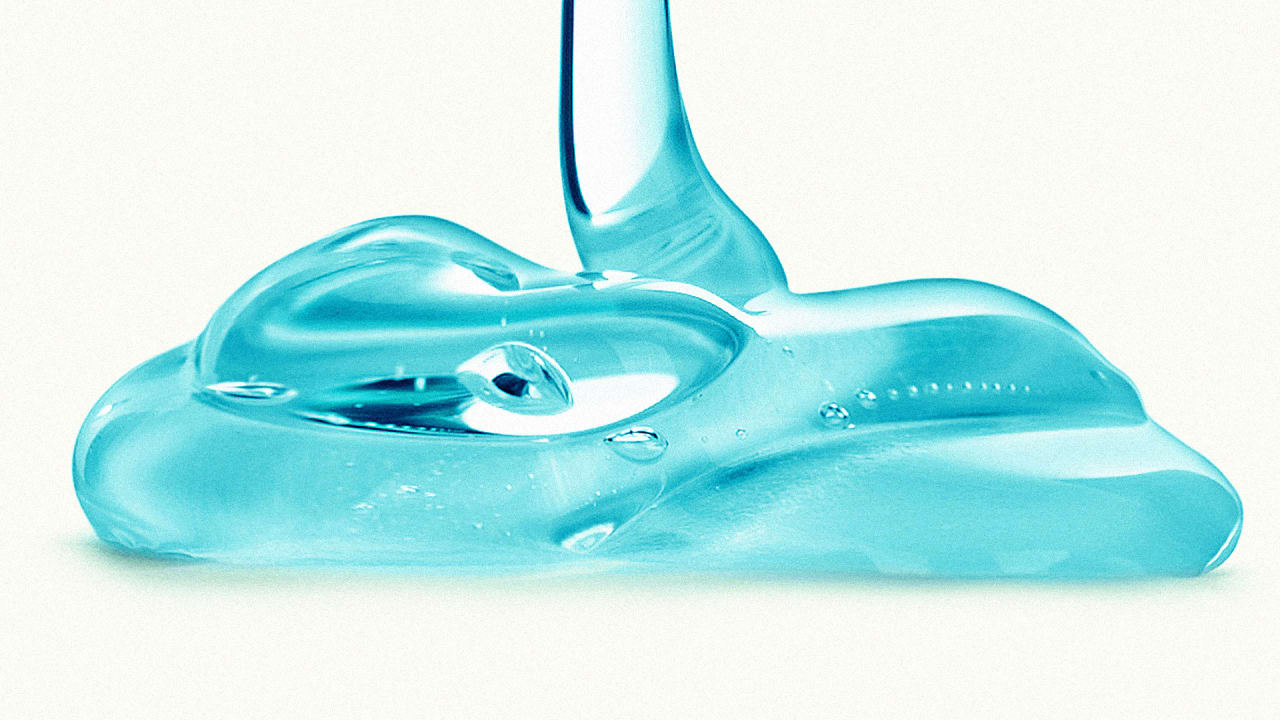 This ExtraSlippery Bottle Makes Every Drop Of Shampoo Slide Out Fast