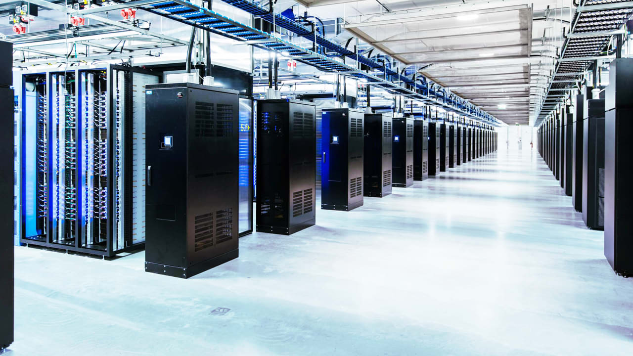 How Facebook’s Homegrown Data Centers Serve Billions Of | Fast Company