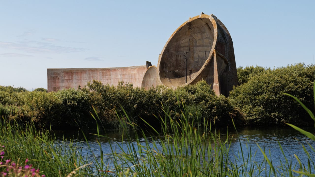 The Concrete “Sound Mirrors” That Influenced WWII, Science, And Design